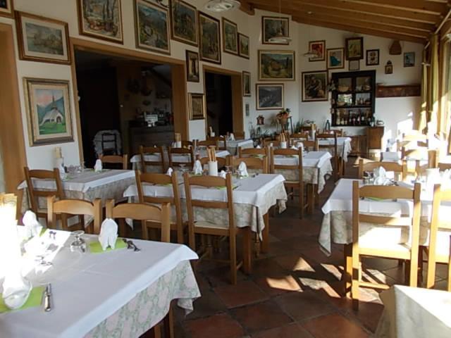 Al Fogolar Hotel Villa Santina Exterior photo